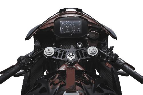 Superveloce 800 black special parts 1.jpg